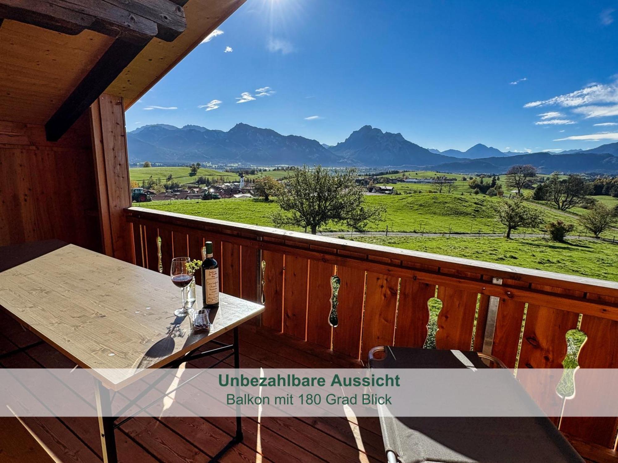 Chalet - Ferienwohnungen - Biohof Stoeger - Panoramasuedbalkon - Grandiose Aussicht Auf See, Berge Und Schloss Neuschwanstein รีเดิน ภายนอก รูปภาพ